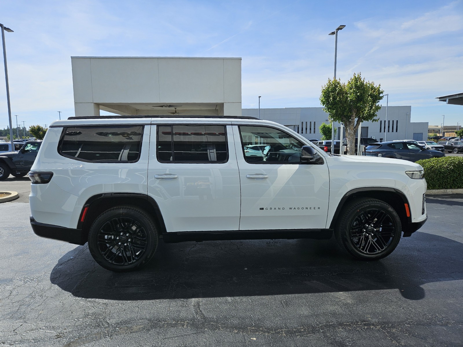 View vehicle photo 5