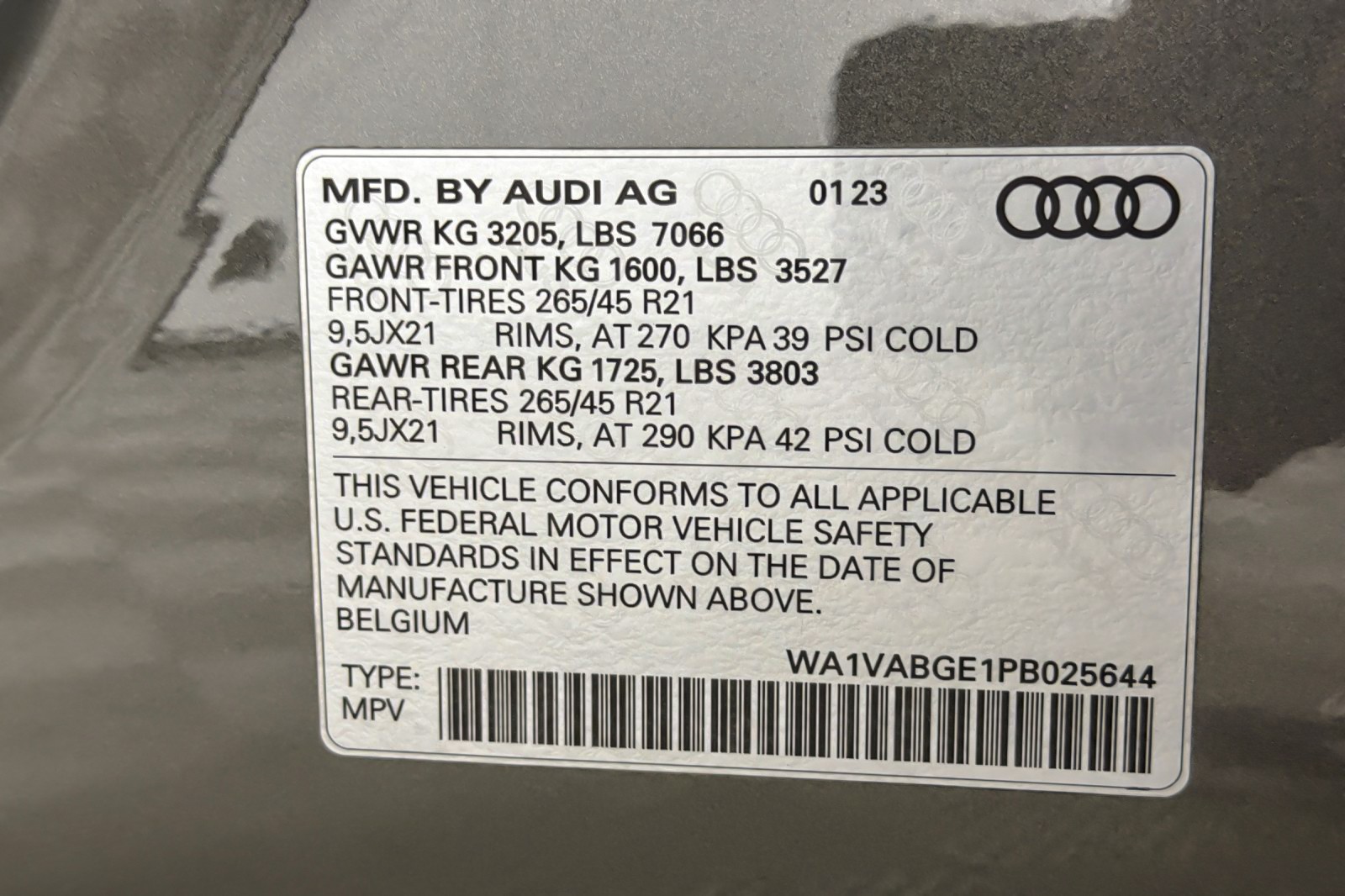 Certified Used 2023 Chronos Gray Audi Chronos quattro image 28