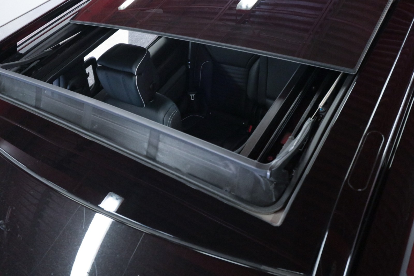 Used Car 2022 Land Rover Discovery  Hse R-dynamic For Sale Under $40,000 In Austin, Texas