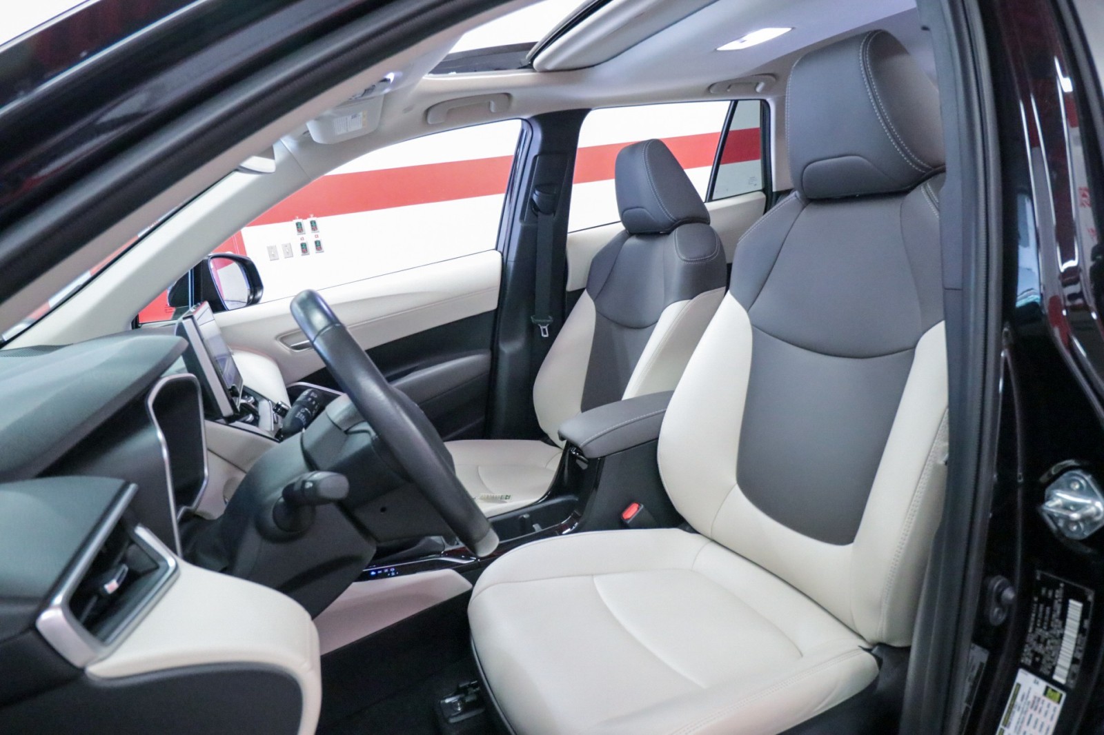 Used Car 2023 Toyota Corolla Cross  Xle For Sale Under $30,000 In Austin, Texas