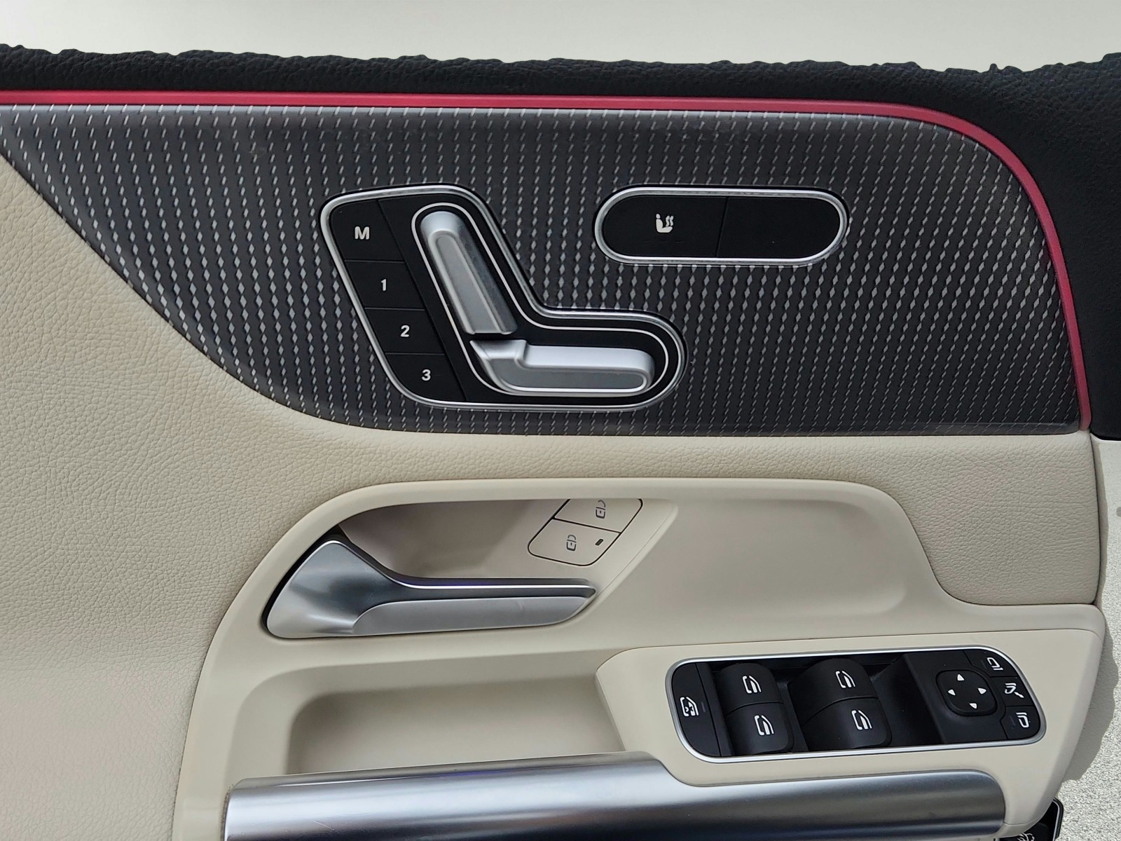 Used 2021 Denim Blue Metallic Mercedes-Benz GLA 250 image 23