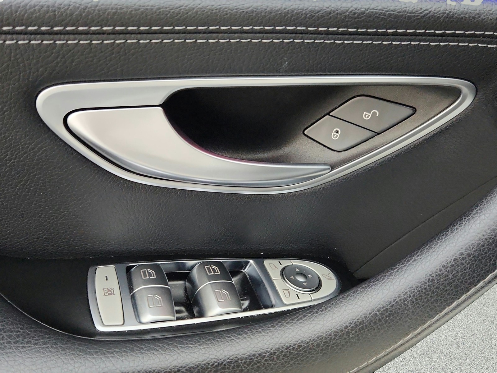 Used 2023 Cashmere White Magno Mercedes-Benz CLS 450 image 25