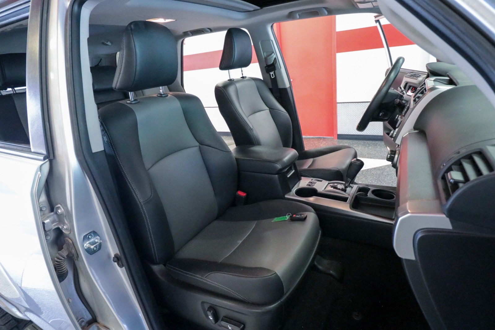 Used Car 2020 Toyota 4runner  Sr5 Premium For Sale Under $35,000 In Austin, Texas