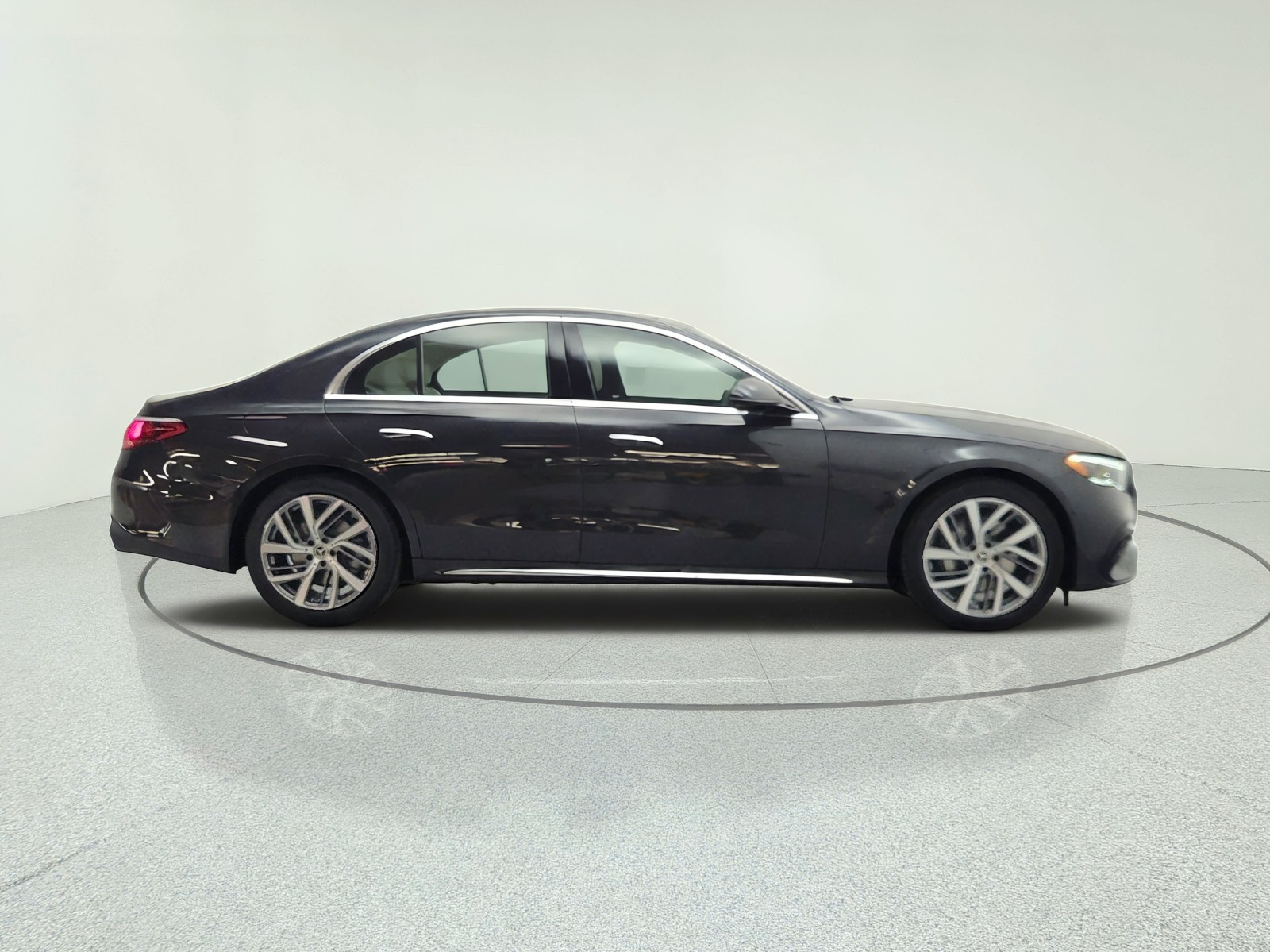 New 2027 Graphite Grey Metallic Mercedes-Benz E 350 RWD Sedan image 4