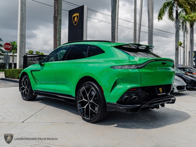 Aston Martin DBX