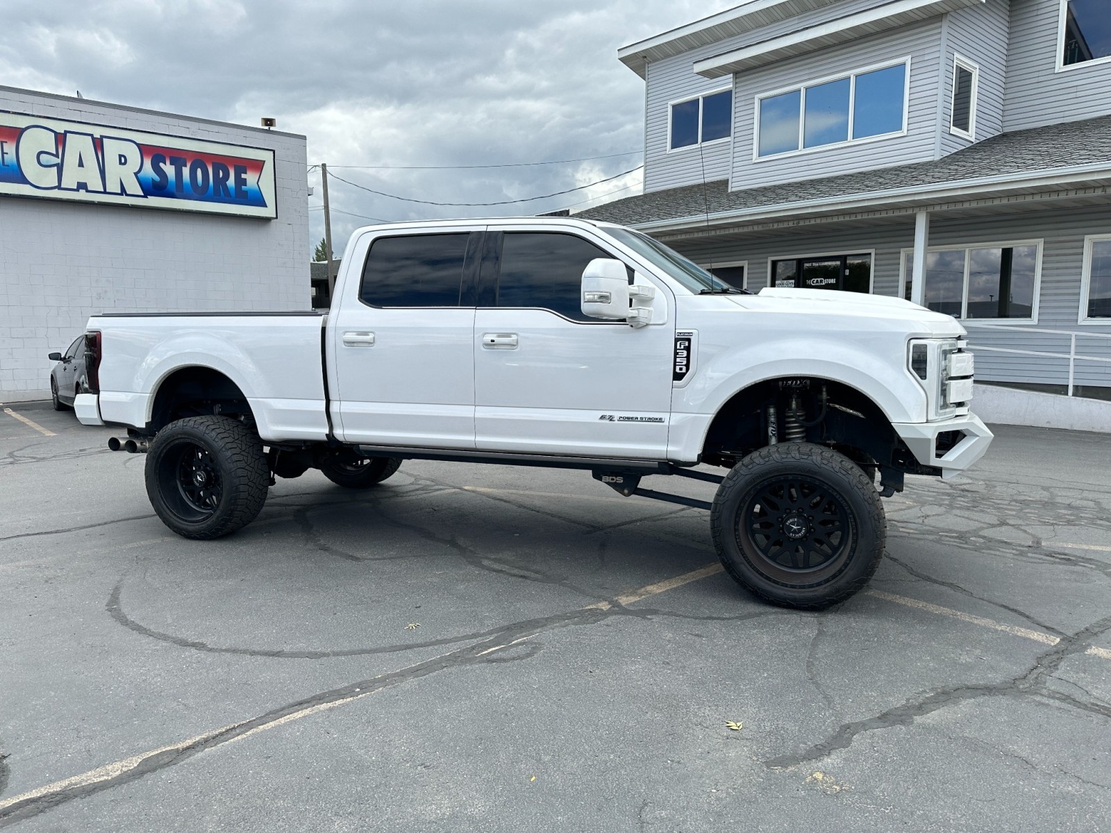 2017 Ford Super Duty F-350 SRW Platinum 10