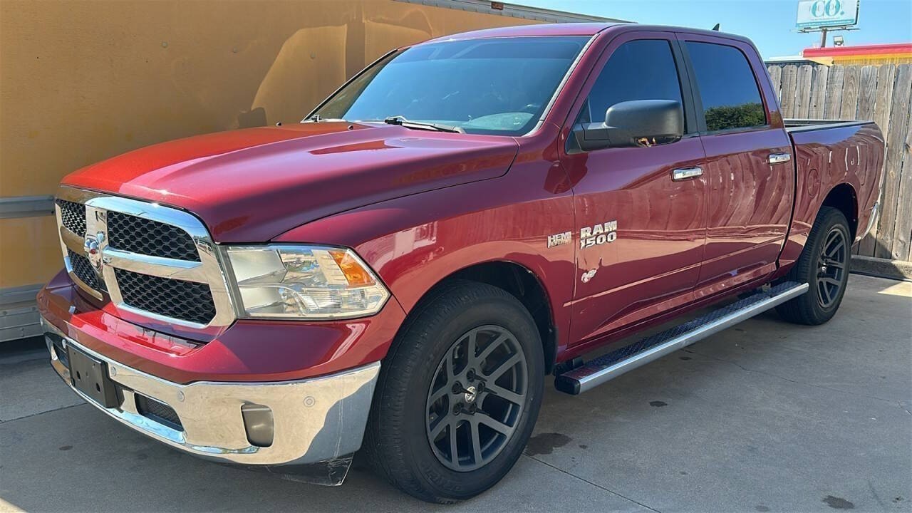  2015 RAM 1500 Lone Star Crew Cab RWD   