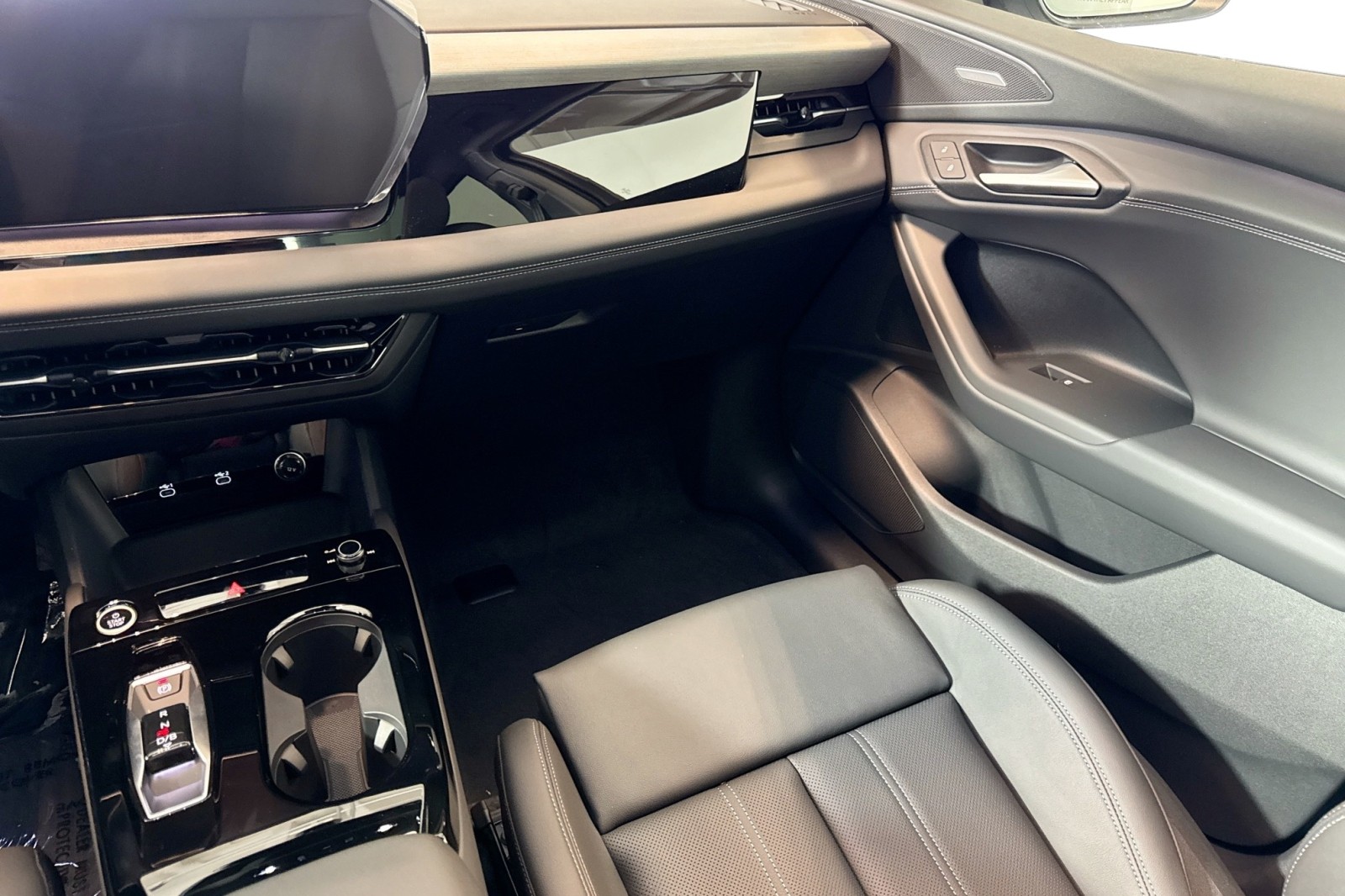 New 2025 Manhattan Gray Metallic Audi Premium Plus quattro image 20