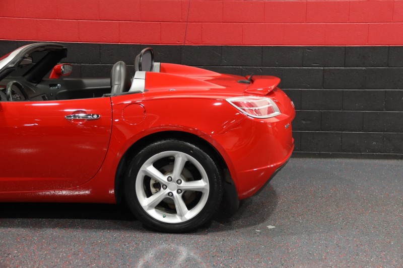 2009 Saturn Sky 2dr Convertible in , 