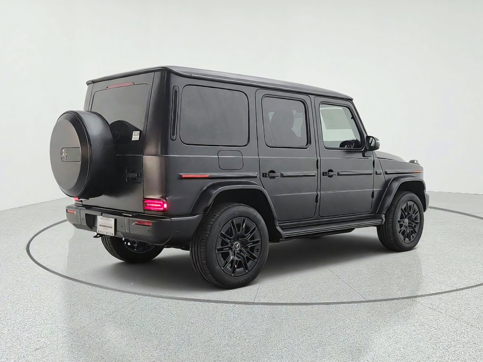 New 2027 MANUFAKTUR Night Black magno Mercedes-Benz G 580e SUV image 5