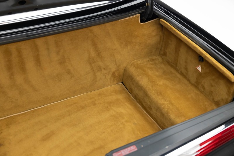 1989 Mercedes-Benz 560SL 560SL in , 