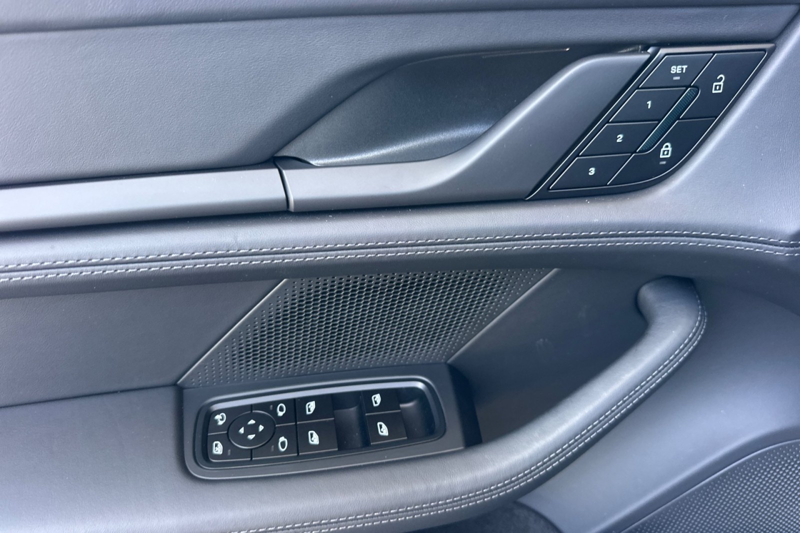 New 2026 Slate Grey Neo Porsche Black Edition image 12