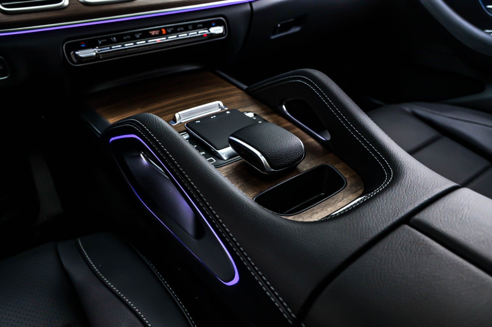 New 2026 Obsidian Black Metallic Mercedes-Benz GLE 350 image 6