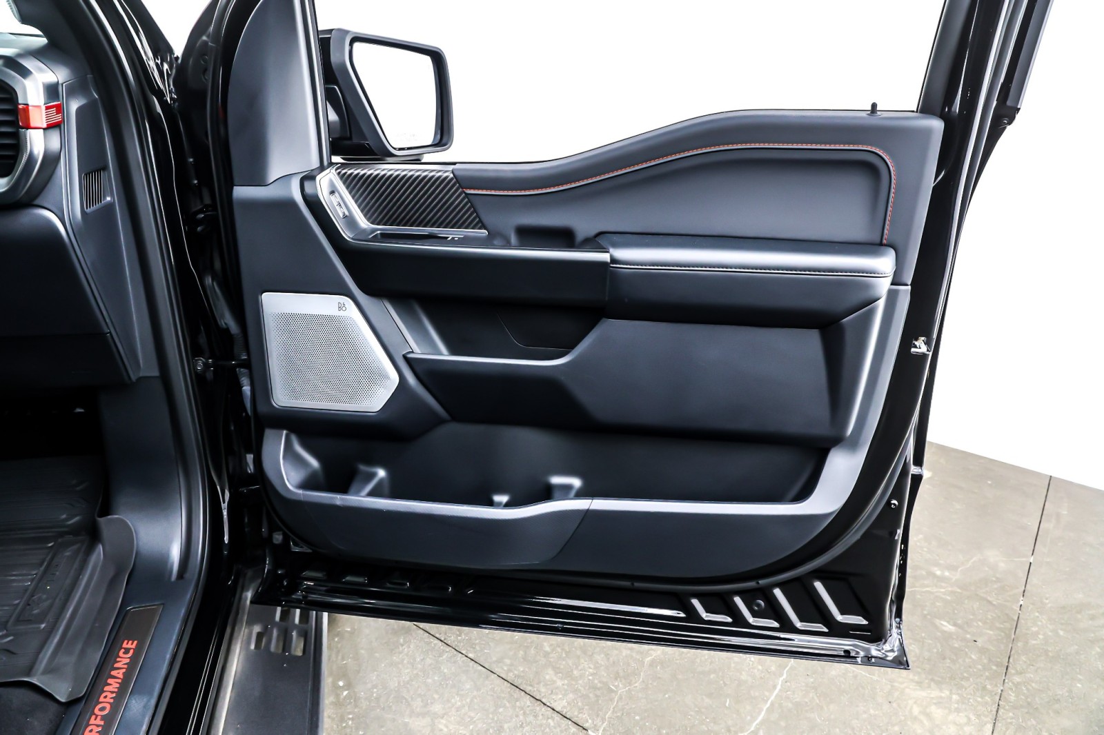 Used 2024 Agate Black Metallic Ford Raptor 4WD SuperCrew 5.5