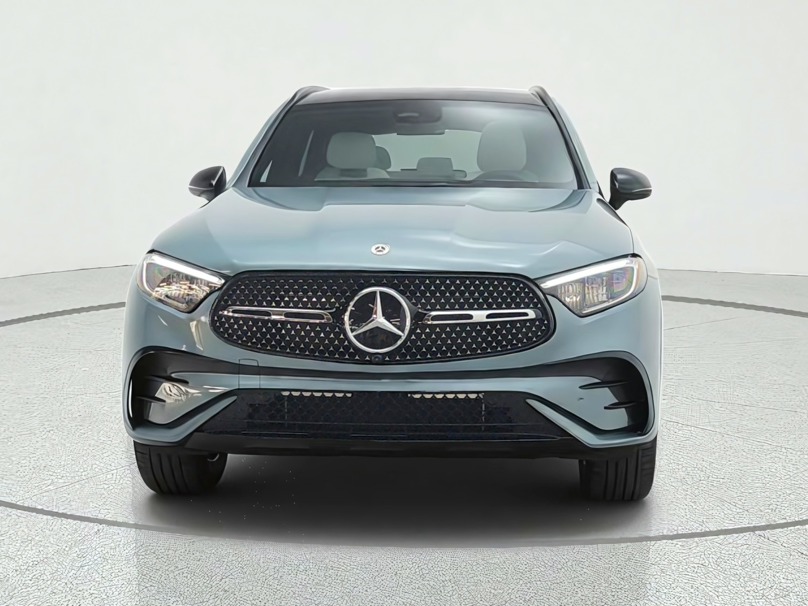 New 2027 Verde Silver Metallic Mercedes-Benz GLC 300 SUV image 2