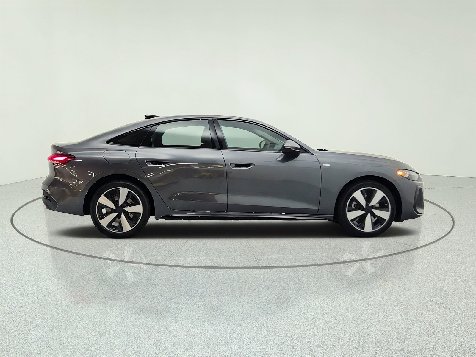 New 2026 Daytona Gray Pearl Effect Audi Premium Plus 2.0 TFSI quattro image 4