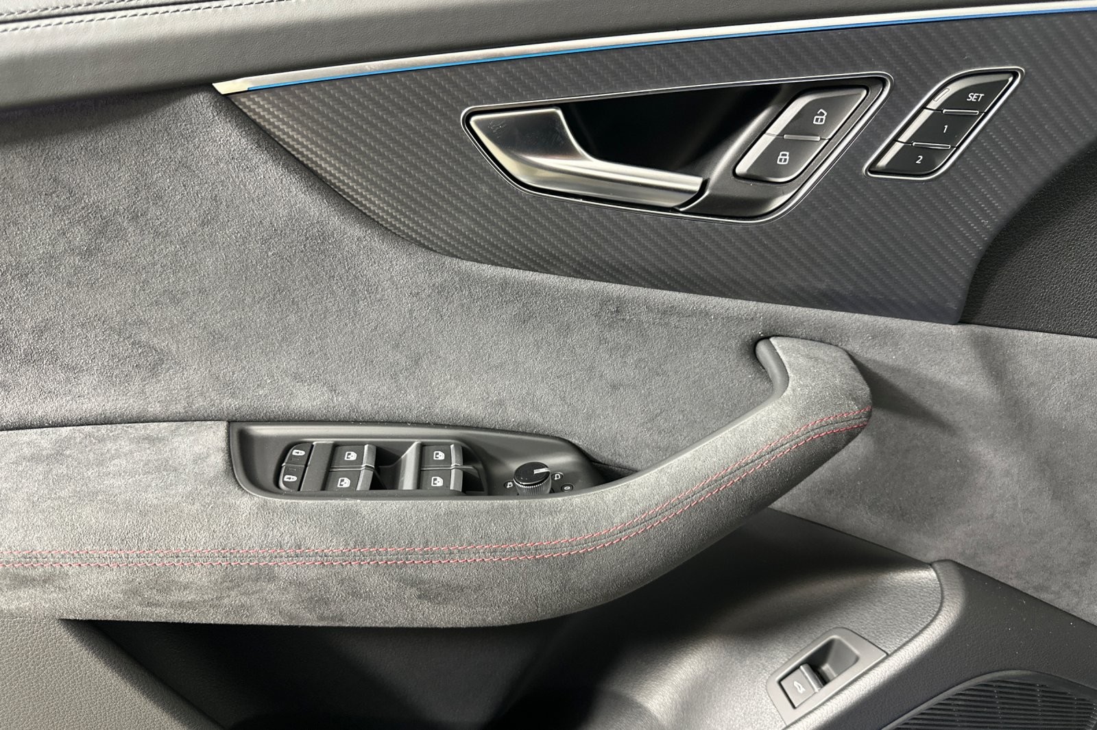 New 2026 Mythos Black Metallic Audi performance quattro image 10