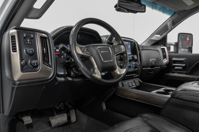 2019 GMC Sierra 2500HD Denali 14