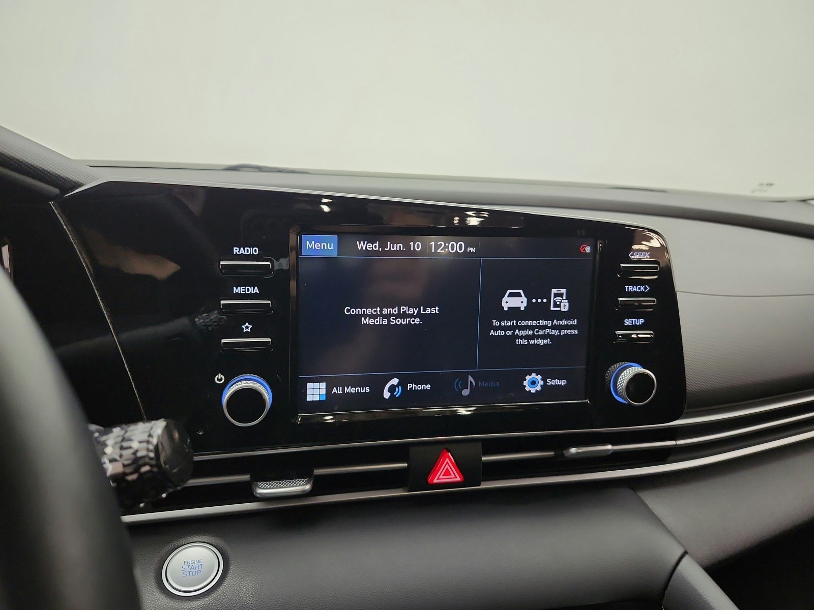 Used 2021 Shimmering Silver Pearl Hyundai SEL IVT image 9