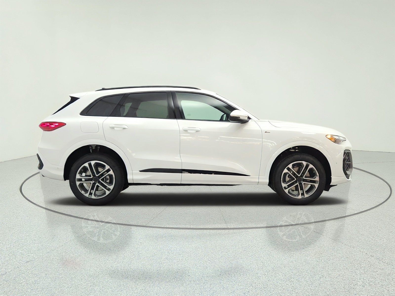 New 2026 Arkona White Audi Premium 2.0 TFSI quattro image 4