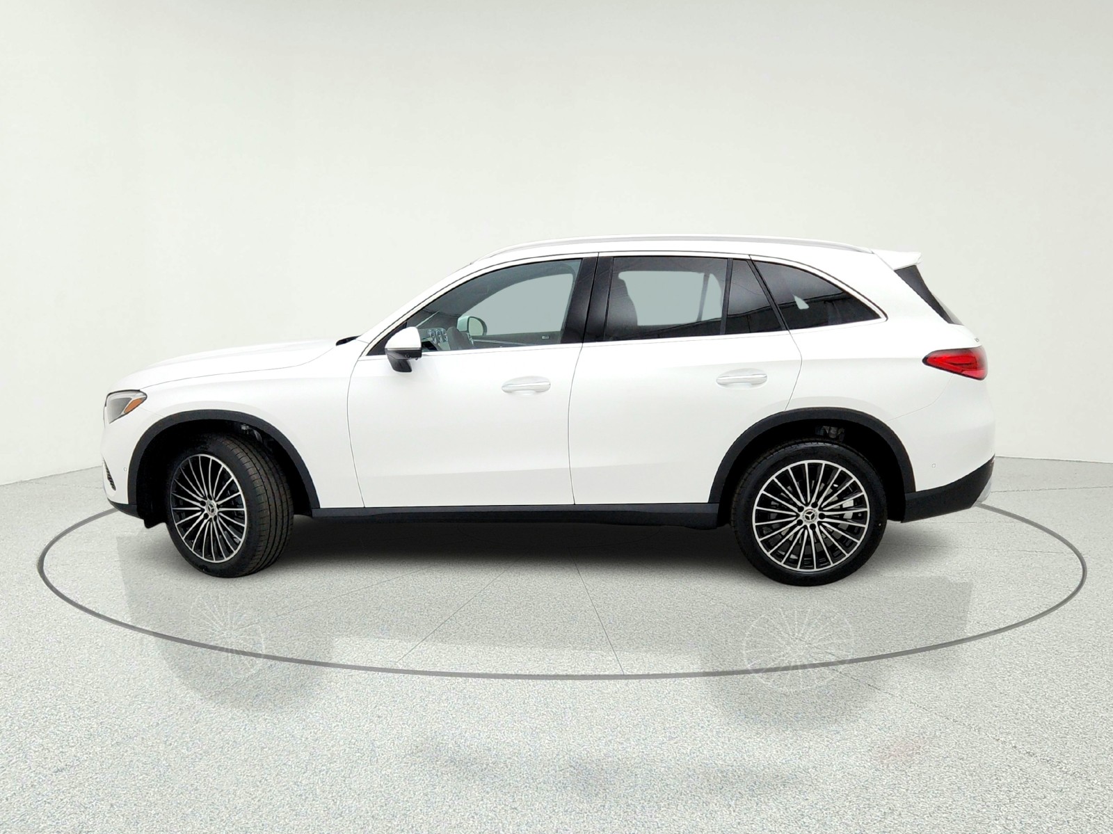New 2026 Polar White Mercedes-Benz GLC 300 SUV image 14