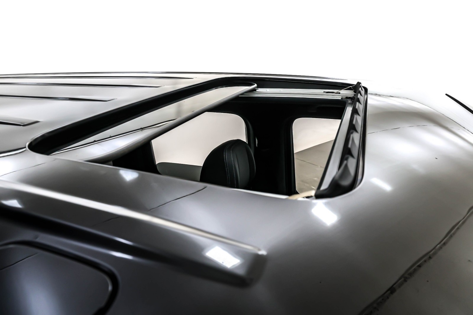 Certified Used 2025 Obsidian Black Metallic Mercedes-Benz G 550 SUV image 22