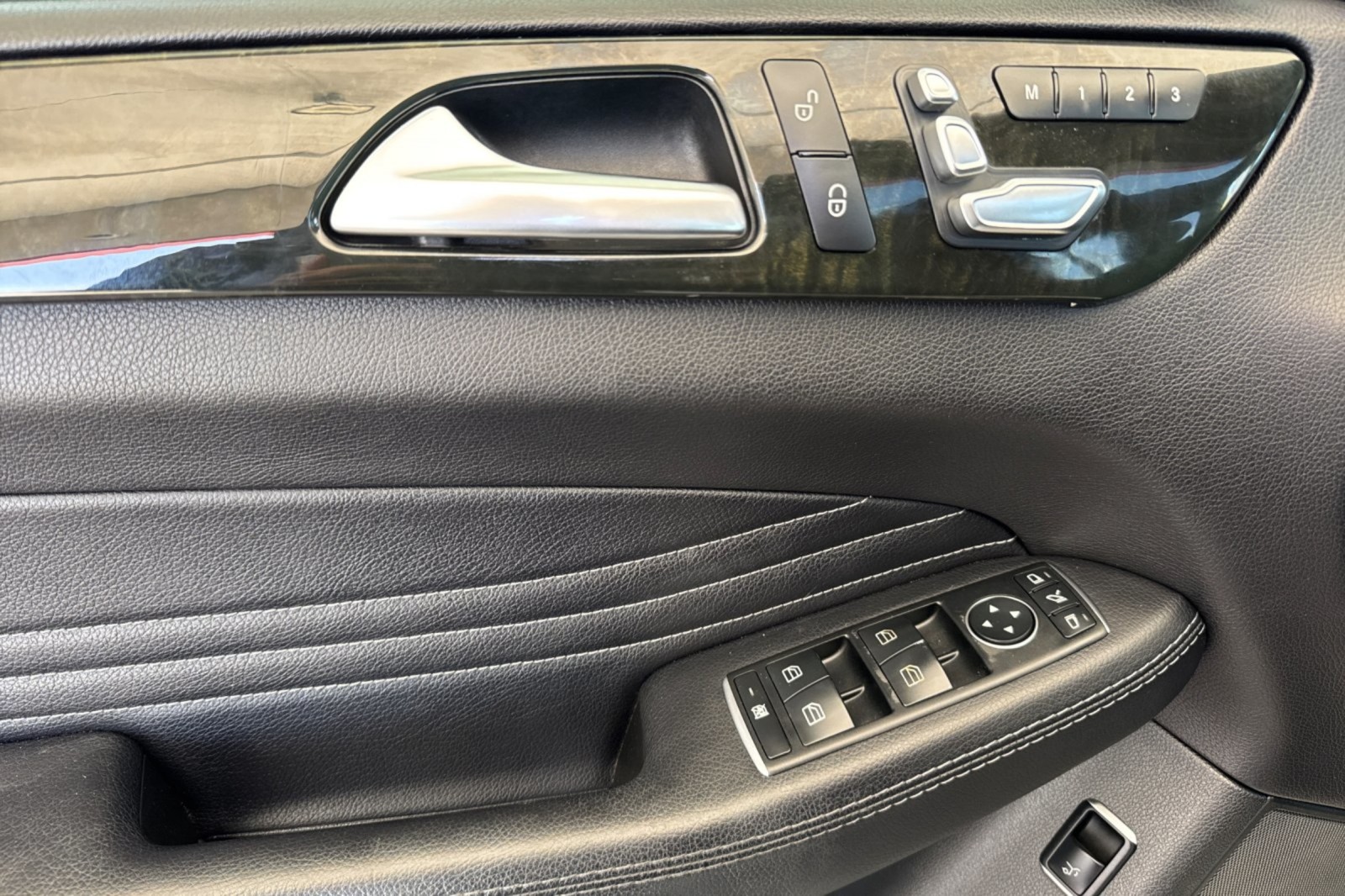 Used 2019 Black Mercedes-Benz AMG® GLE 43 image 10