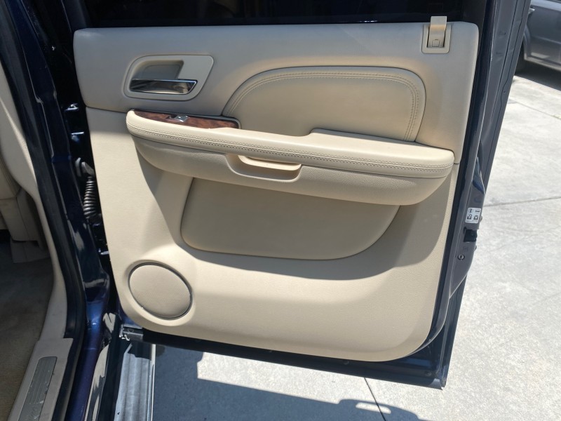 2007 Cadillac Escalade ESV SUNROOF AWD LOW MILES 47,118 in , 