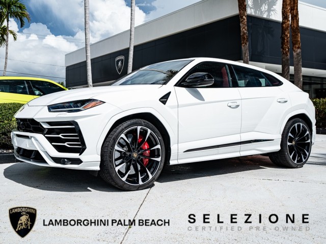 2022 Lamborghini Urus  in , 