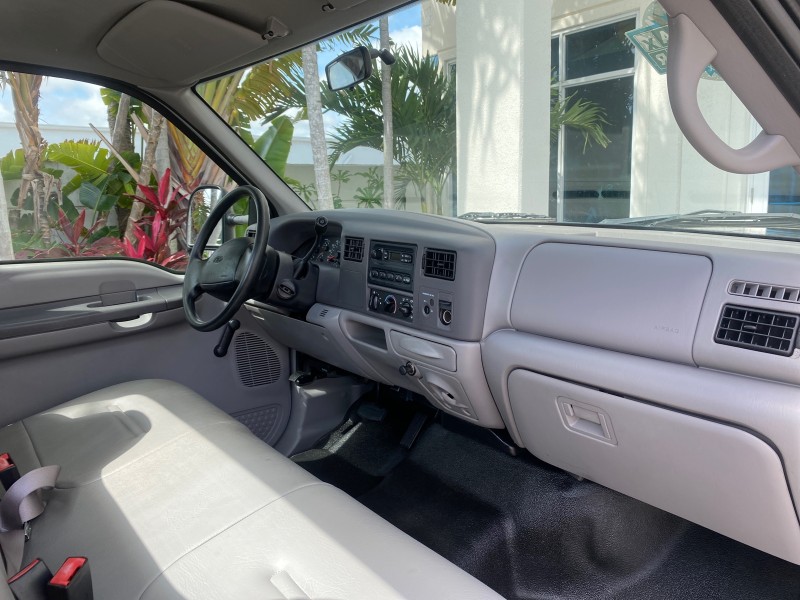 2001 Ford Super Duty F-350 DRW XL 1 OWNER LOW MILES 14,269 in , 