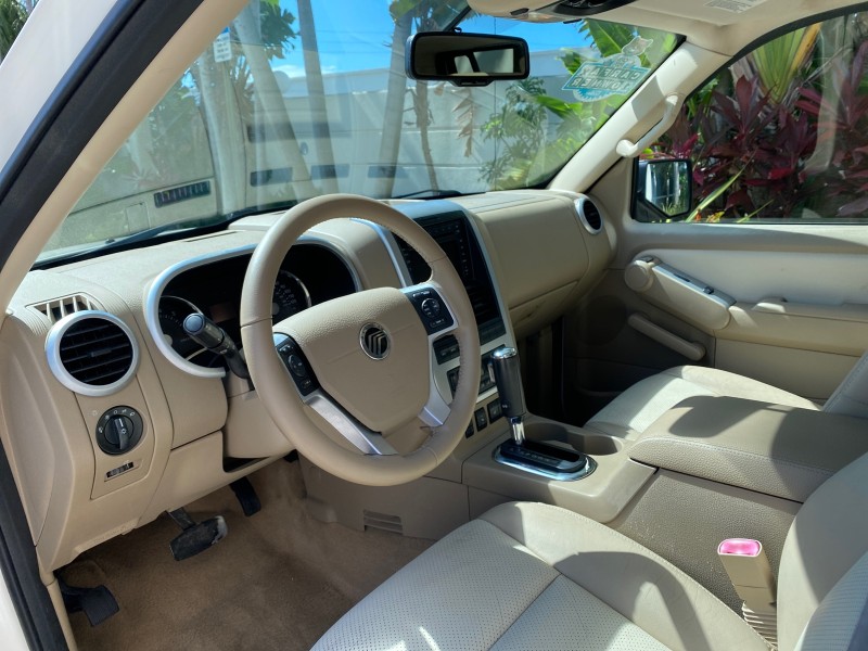 2007 Mercury Mountaineer SUV Premier 1 OWNER in ,