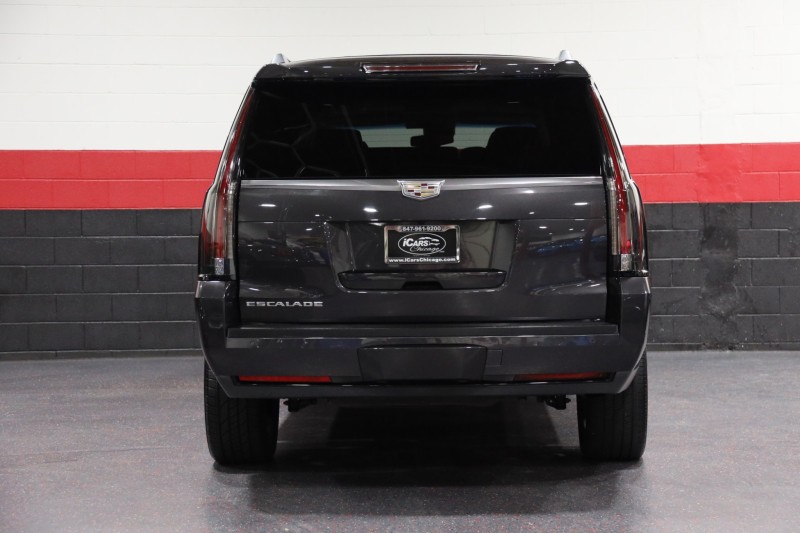 2015 Cadillac Escalade ESV Premium 4WD 4dr Suv in , 