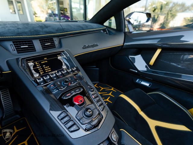 Lamborghini Aventador