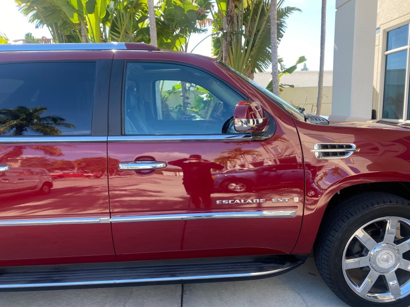 2007 Cadillac Escalade EXT LOW MILES 13,852 1 OWNER 4WD in , 