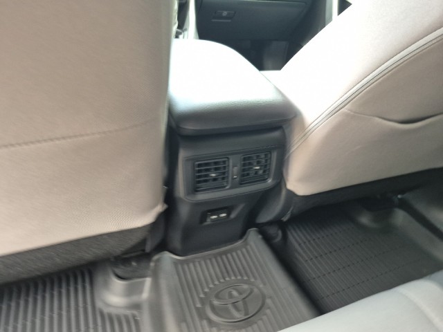 ToyotaRAV438