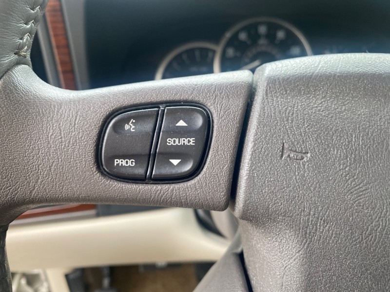 2003 Cadillac Escalade ESV SUV PEARL WHITE 4WD/AWD in , 