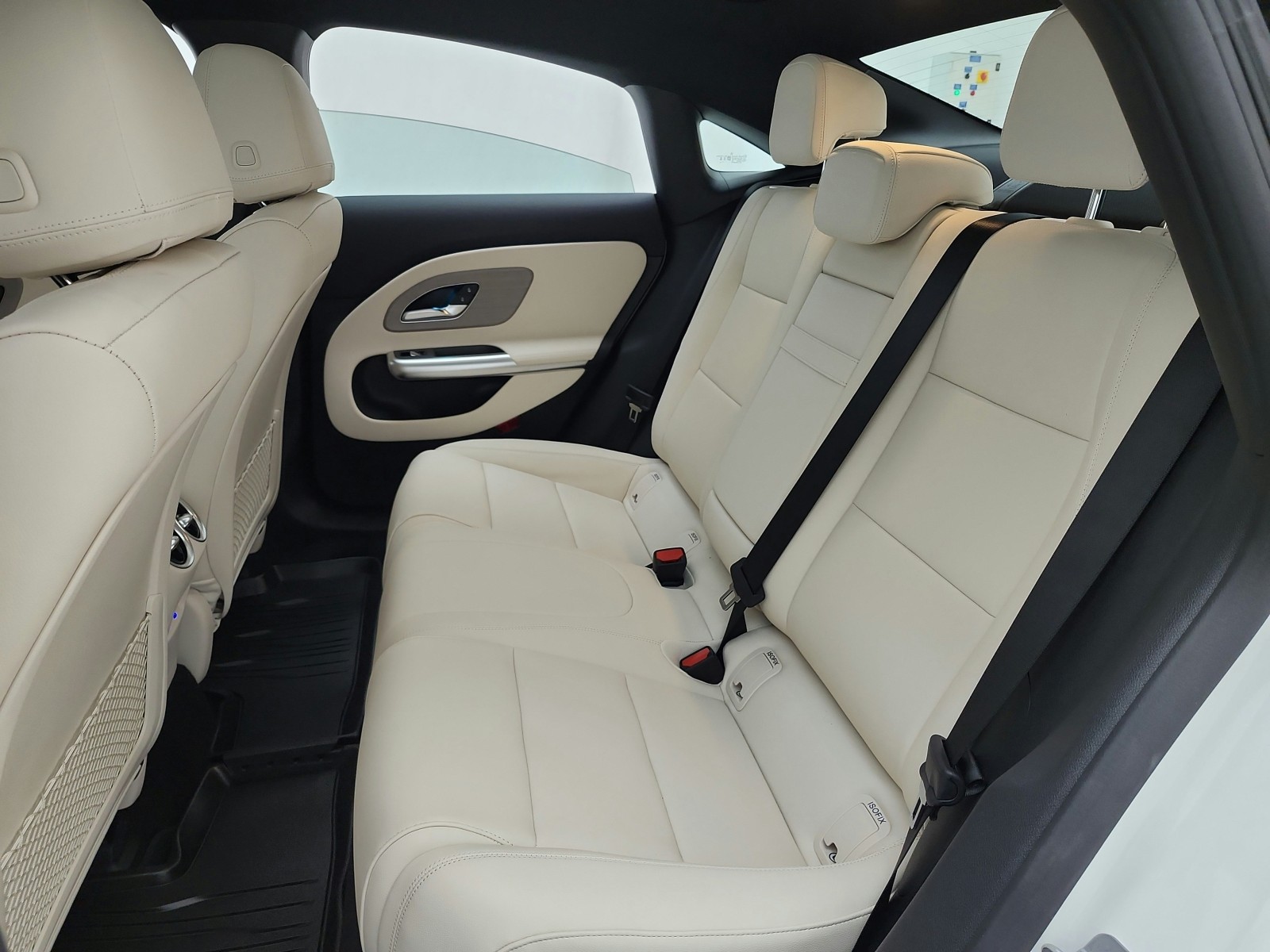 New 2027 Polar White Mercedes-Benz CLA 250+ Electric RWD image 11