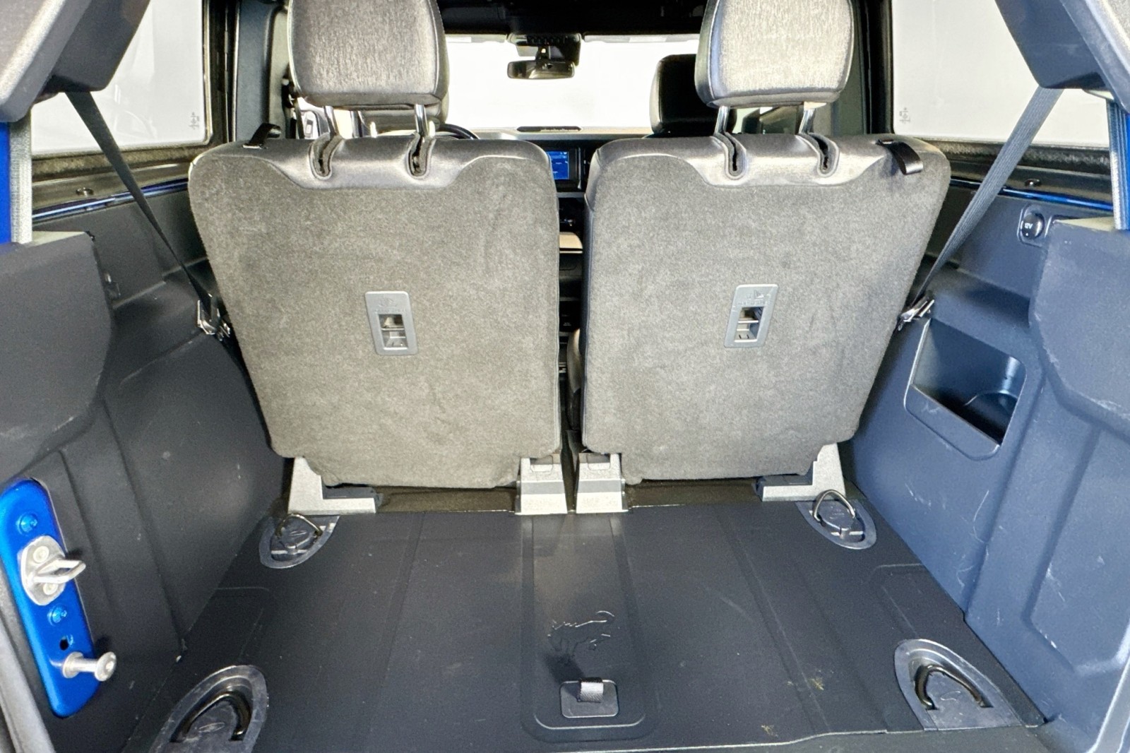 Used 2021 Velocity Blue Metallic Ford Black Diamond image 23