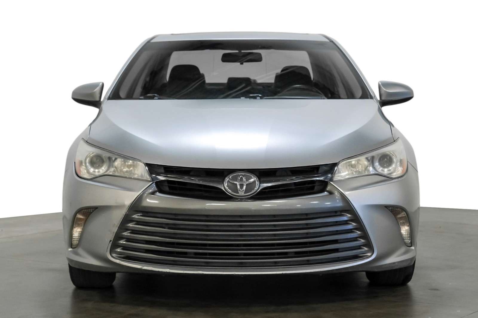 2015 Toyota Camry LE 2