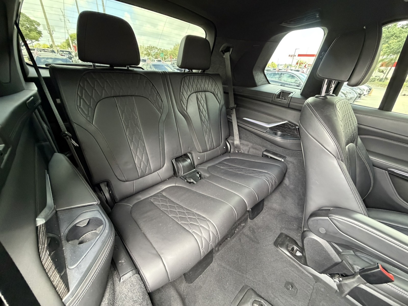 2020 BMW X7 - $33,988