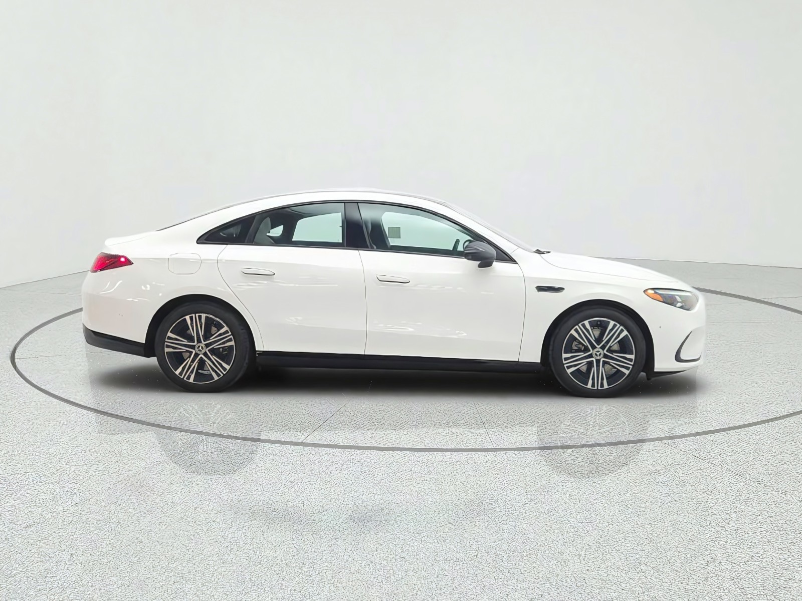 New 2027 Polar White Mercedes-Benz CLA 250+ Electric RWD image 4