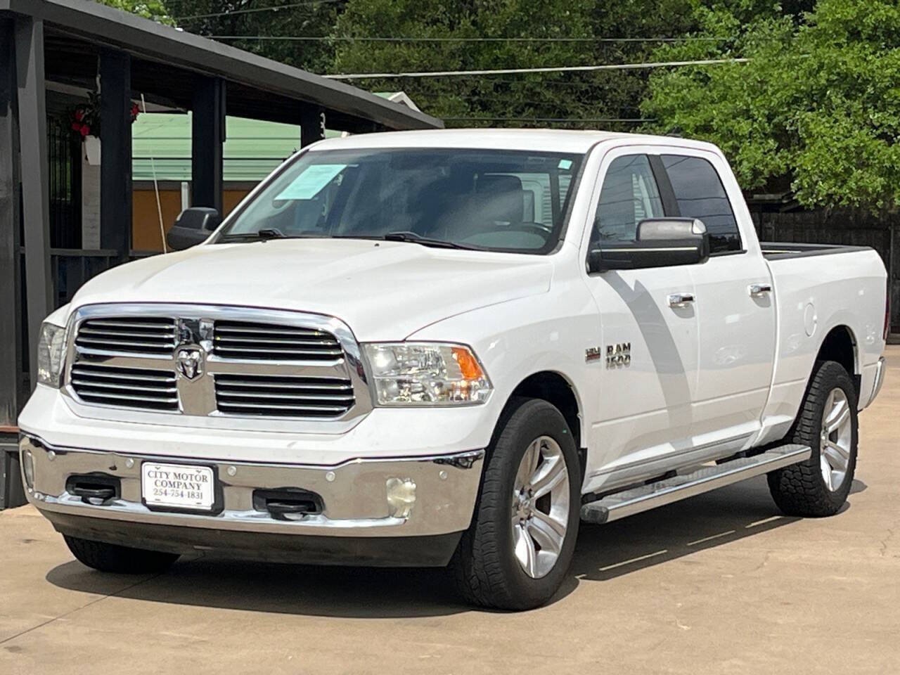 View vehicle photo 3