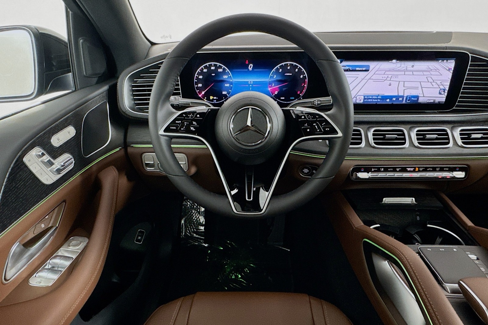 New 2026 Obsidian Black Metallic Mercedes-Benz GLE 450 4MATIC® Coupe image 4