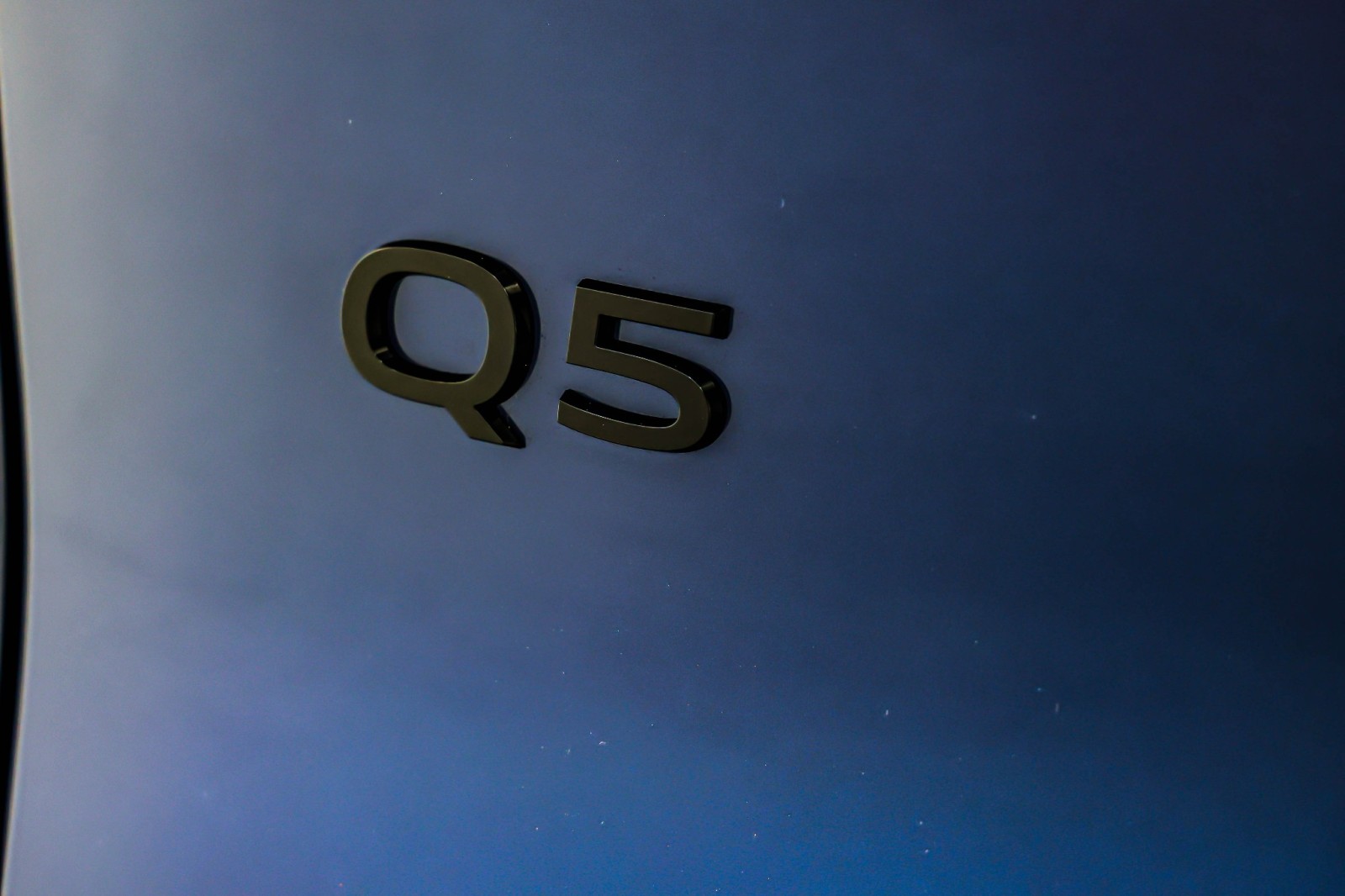 New 2025 Navarra Blue Metallic Audi Premium 2.0 TFSI quattro image 9