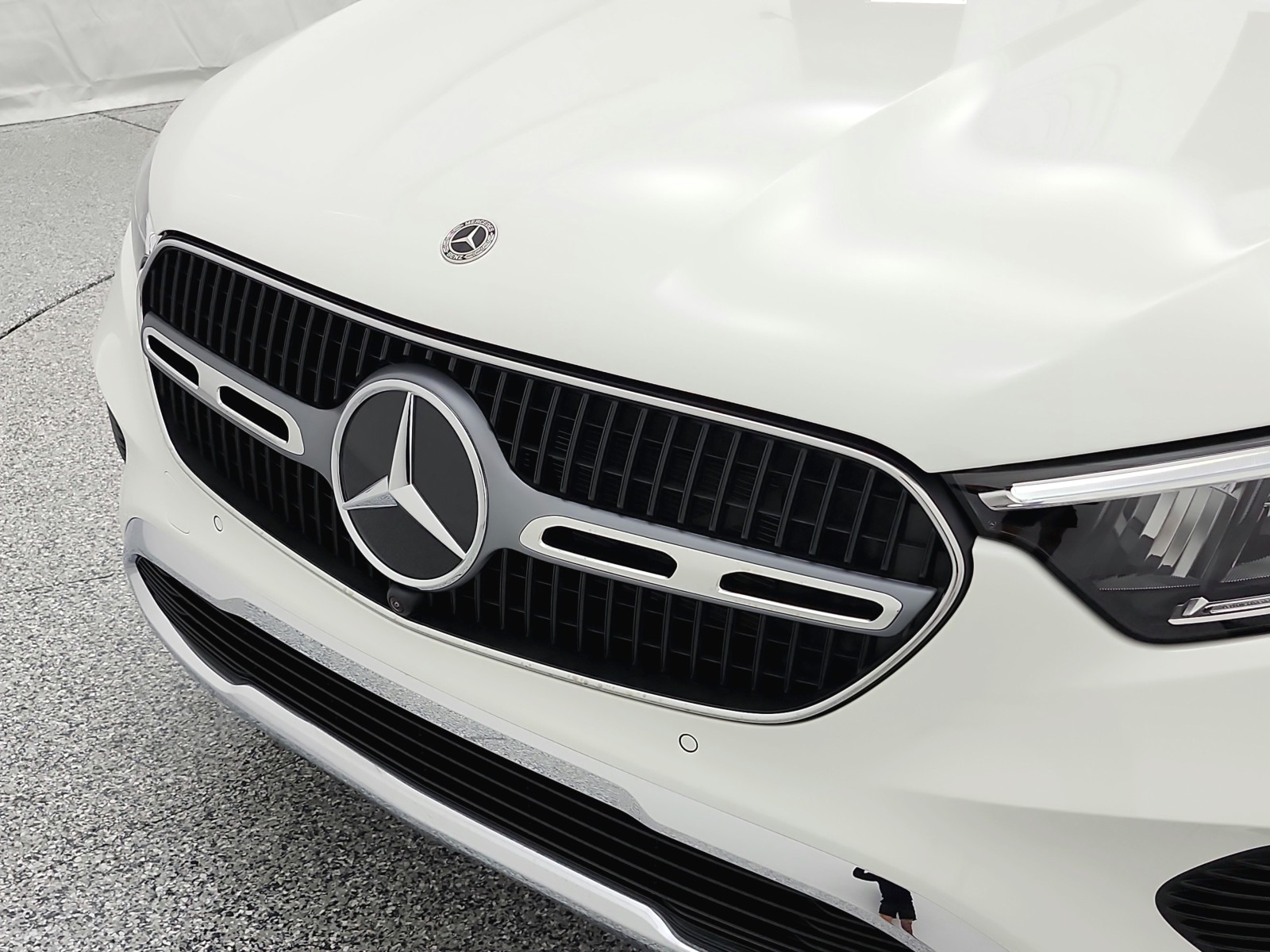 New 2026 Polar White Mercedes-Benz GLC 300 image 15