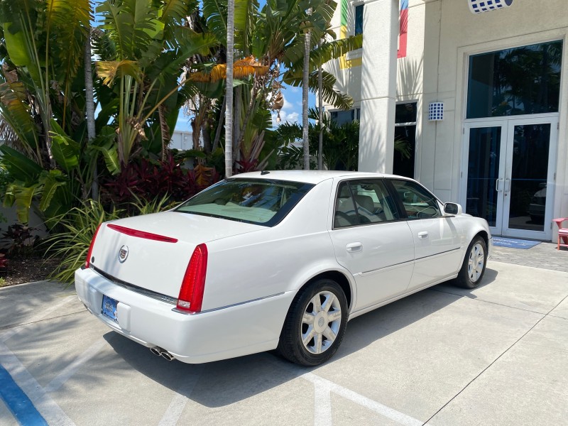 2006 Cadillac DTS LOW MILES 58,287 in , 