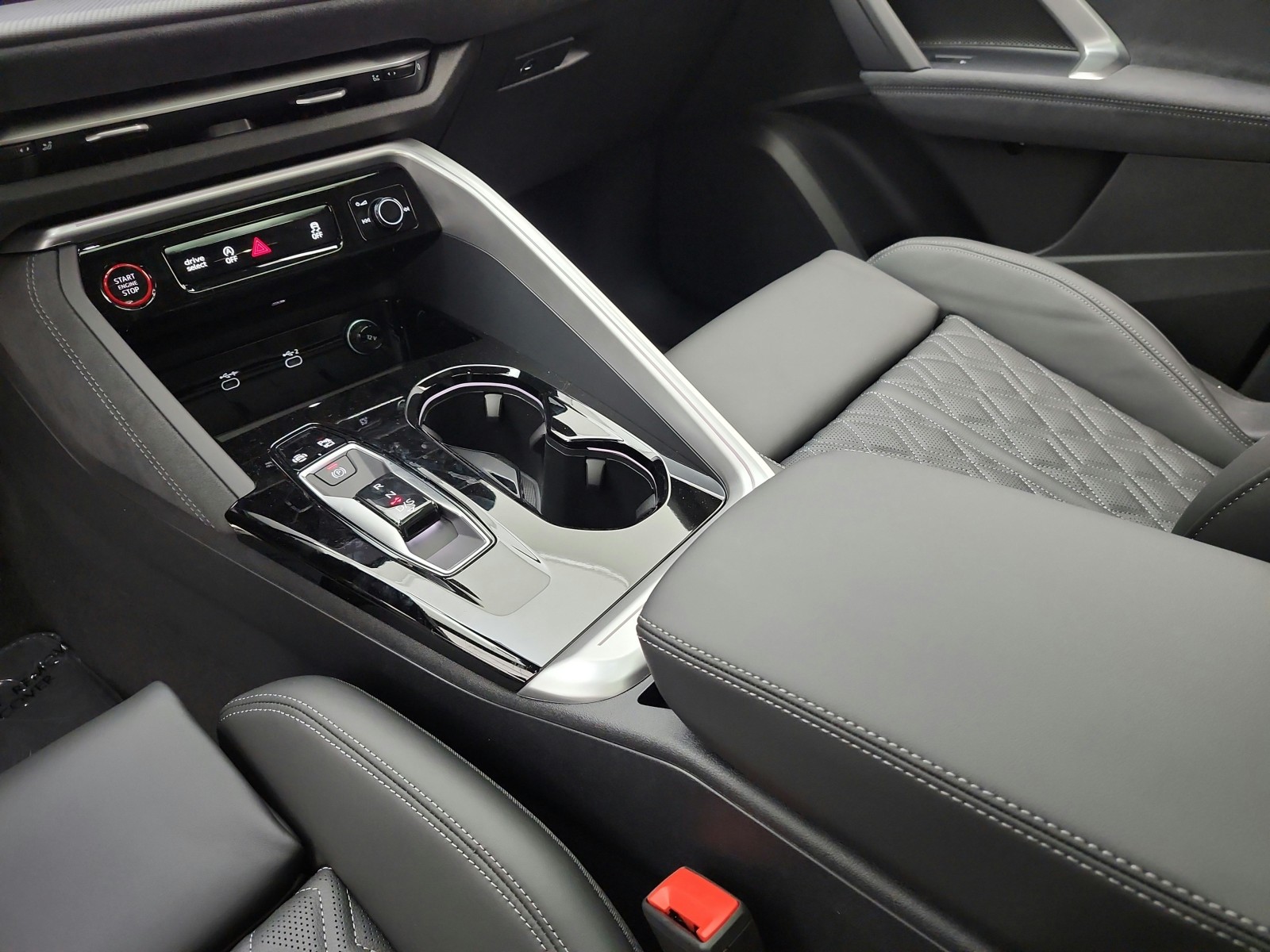 New 2026 Mythos Black Metallic Audi Premium Plus 3.0 TFSI quattro image 10
