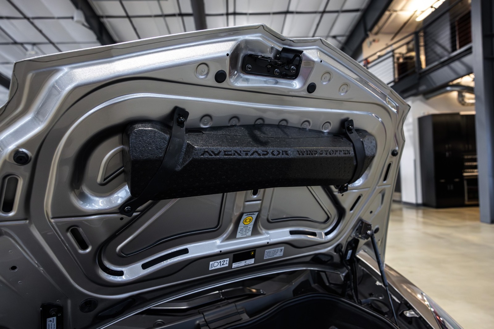 Used Car 2014 Lamborghini Aventador  Roadster - Grigio Antares Metallic - Transparent Engine Bonnet - Sensonum Sound System For Sale Under $440,000 In Boerne, Texas