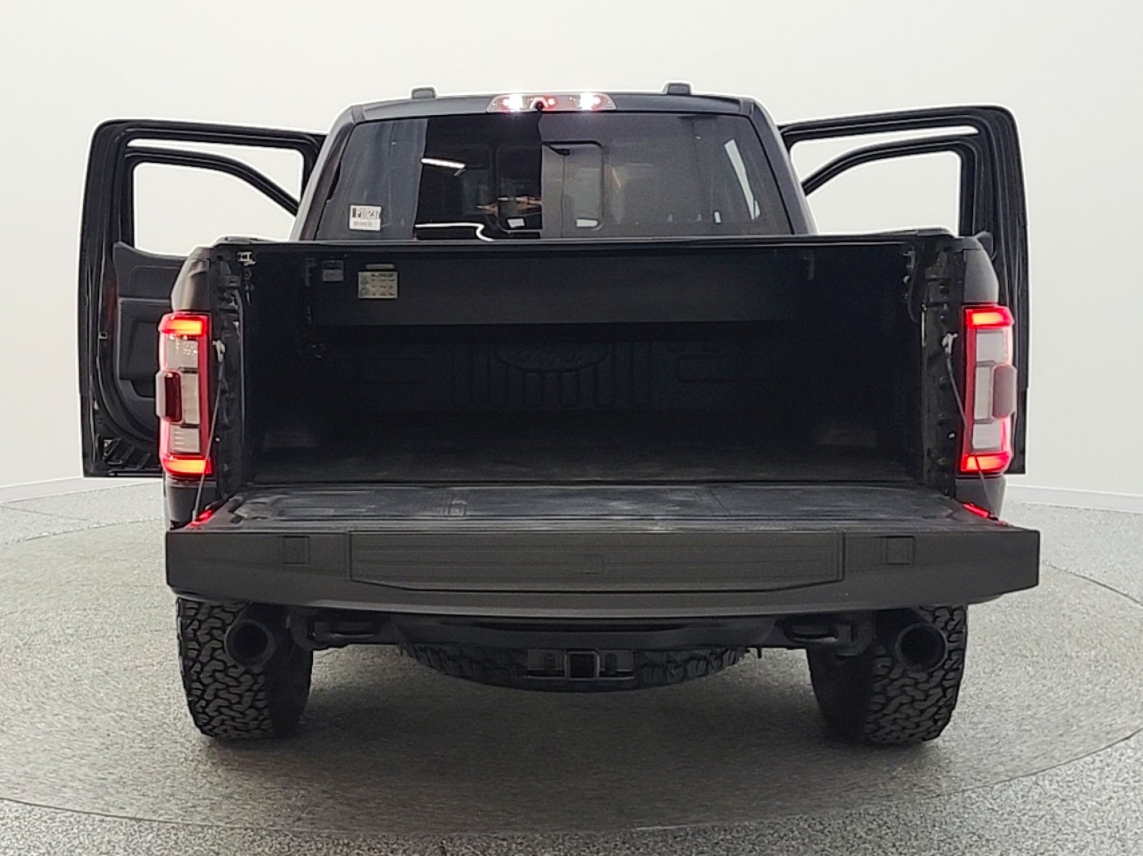 Used 2023 Agate Black Metallic Ford Raptor 4WD SuperCrew 5.5