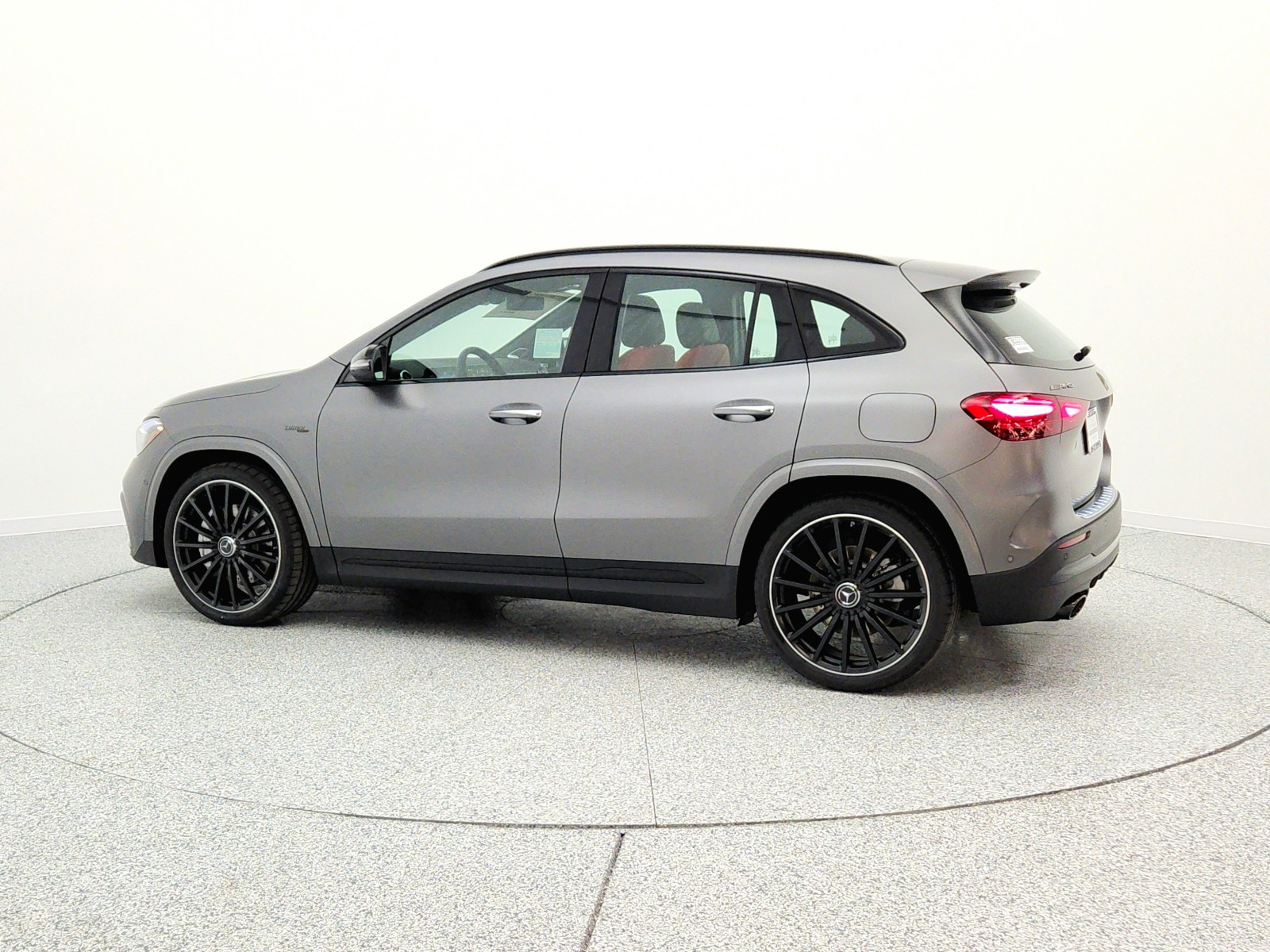New 2026 MANUFAKTUR Mountain Grey Magno Mercedes-Benz AMG® GLA 35 4MATIC SUV image 8